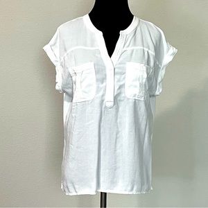 Merona medium white womens button shirt with pockets